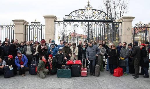 Spakirali kofere i čekali da ih Todorić pusti u dvorac