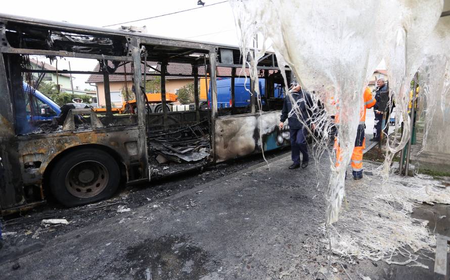 'Probudile su me eksplozije, a onda sam ugledala buktinju...'