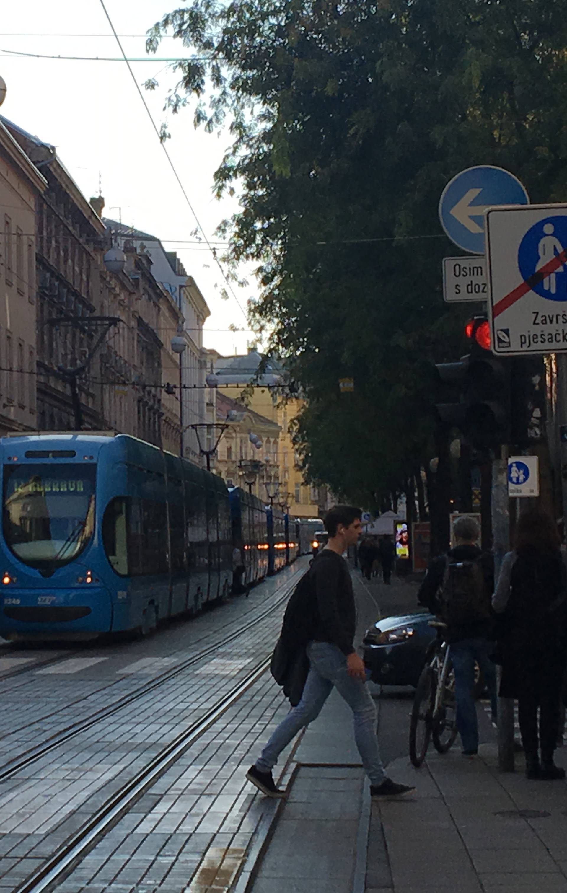 Kolaps tramvajskog prometa u centru Zagreba, nestalo struje