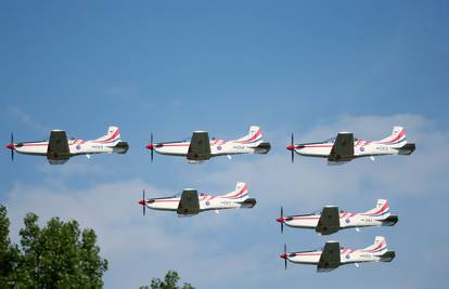 Aeromiting: Posjetitelji uživali u spektakularnom programu