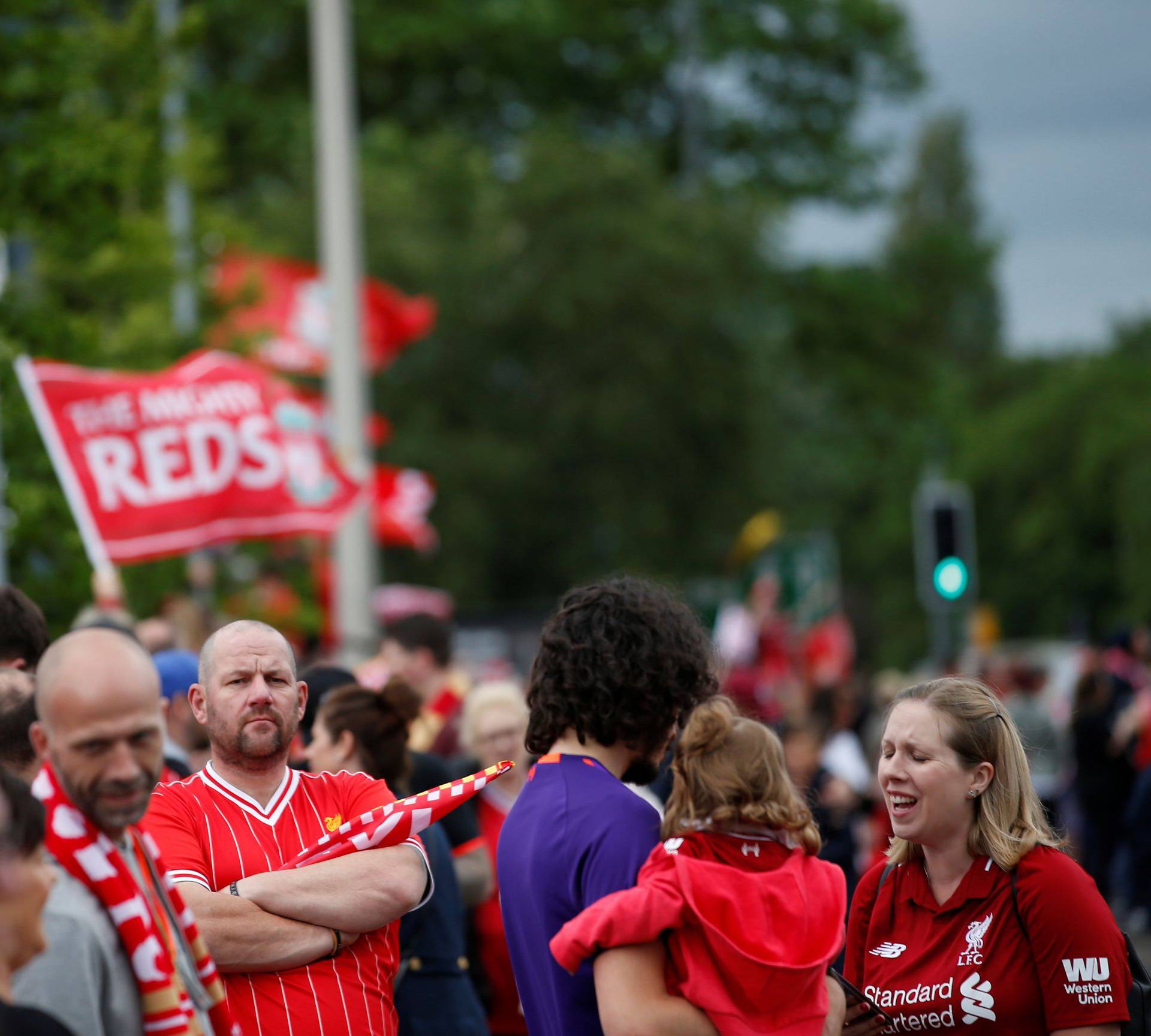 Šampion Liverpool došao kući, spektakularna parada u gradu