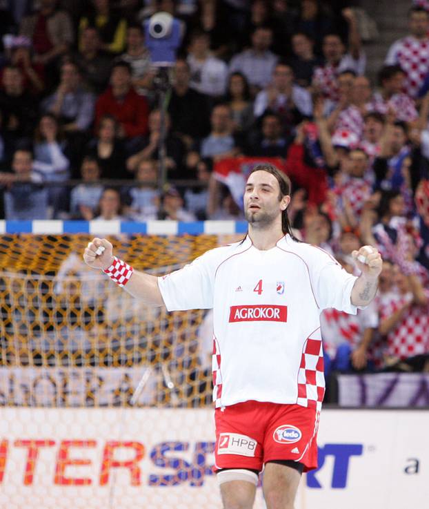 Split: 1.4.1979. ro?en rukometaš Ivano Bali?