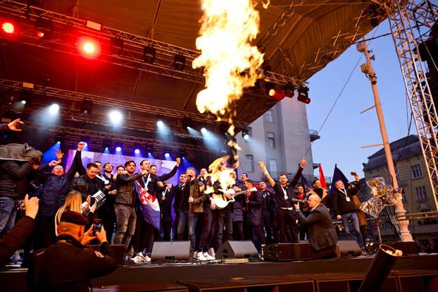 Zagreb: Marko Perković Thompson nastupio na svečanom dočeku hrvatske rukometne reprezentacije