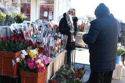 Šibenik: Ponuda cvijeća za Valentinovo
