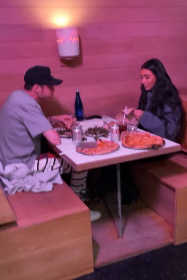 *PREMIUM-EXCLUSIVE* Kim Kardashian and Pete Davidson Have Private Dinner Date in L.A.