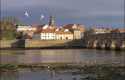 Engleski grad Berwick želi se preseliti u Škotsku