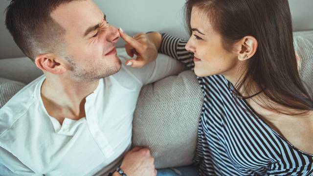 5 načina kako ljudi doživljavaju ljubav: 'Za sretnu vezu važno je govoriti istim jezikom ljubavi'