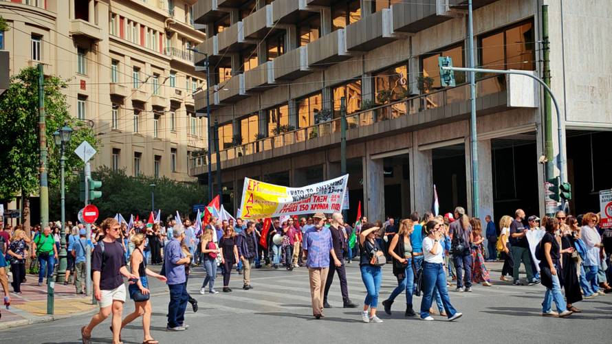 Grčki radnici ponovo štrajkaju: Željeznički promet zaustavljen, brodovi su ostali u lukama