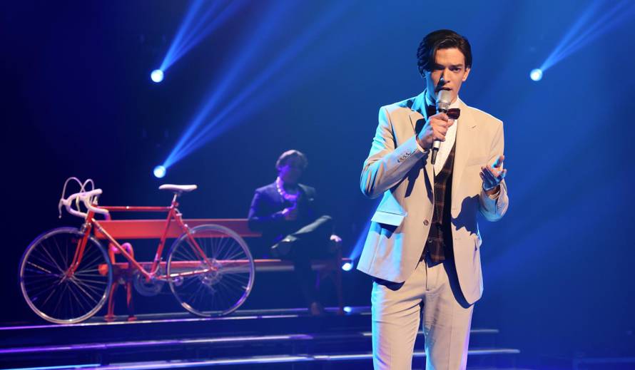 Vjeko i Lovro zapjevali šansonu, a Barbara otkrila: Eni će uskoro roditi. Požurite s komentarima!