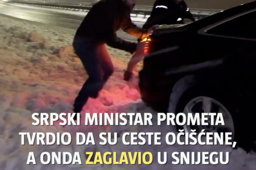 Srpski ministar prometa tvrdio da su ceste očišćene, a onda zaglavio u snijegu