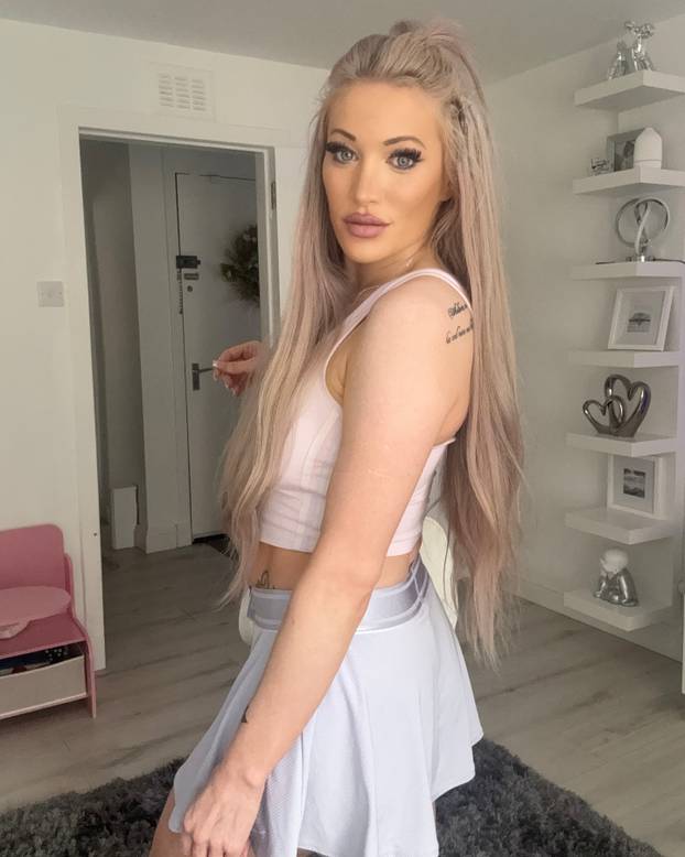 FOTO Britanka ostavila klizaljke i bacila se na stranicu za odrasle i tvrdi da joj je to spasilo život