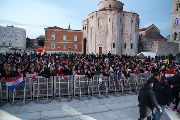 Navijači u Zadru očekuju povratak brončanih Vatrenih