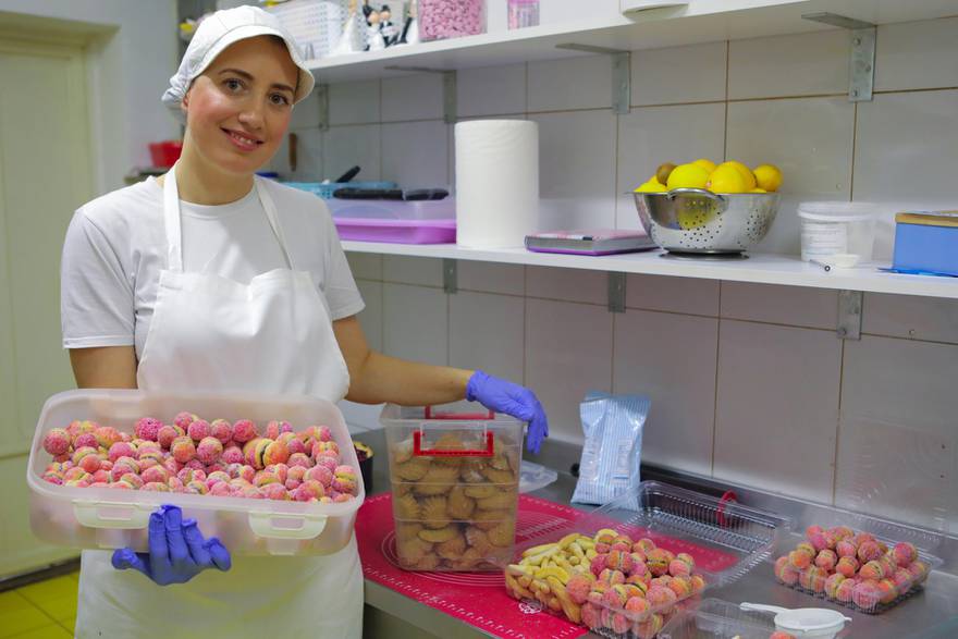 Osijek: Povratnici iz Amerike Marinela i Marko Grivičić otvorili su obrt za izradu kolača