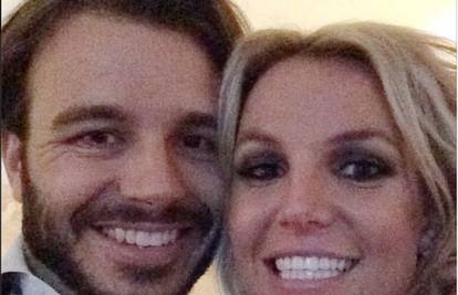 Njihov prvi selfie: Britney je fanovima pokazala svog dečka