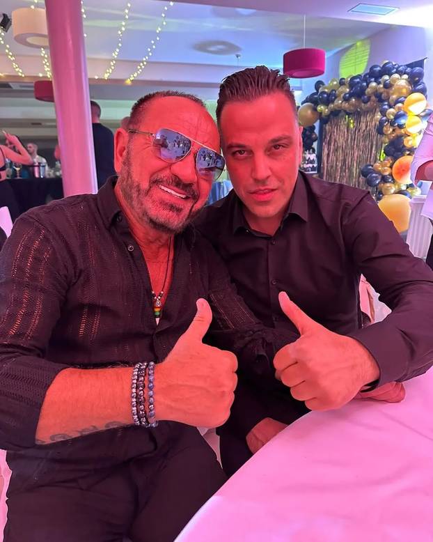 Rijetko tko bi ga prepoznao! Pogledajte kako je popularni Mile Kitić izgledao u mladosti