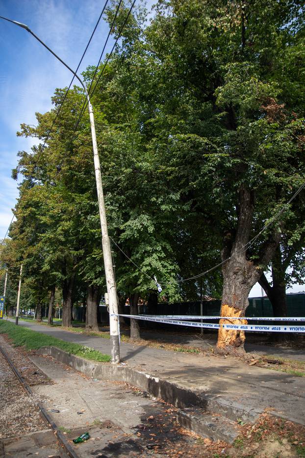 Osijek: Mjesto nesreće u kojoj je  jedna osoba  izgubila život, a četiri su zadobile ozljede opasne po život