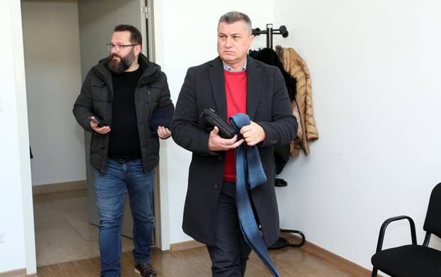 Karlovac: Počelo suđenje bivšem načelniku Lasinje Željku Prigorcu za silovanje mještanke