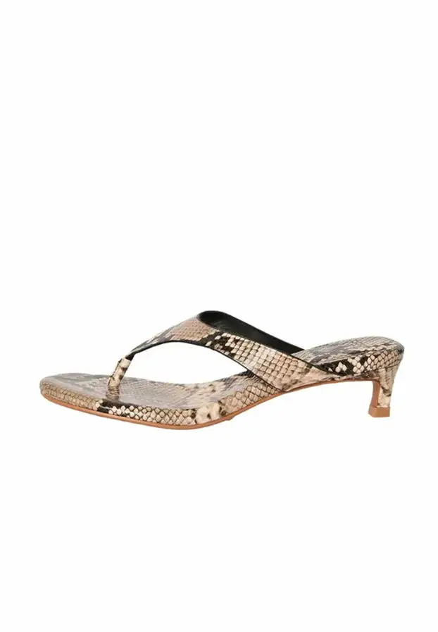 Od 7 do 22 eura: Atraktivne japanke raznih stilova i boja