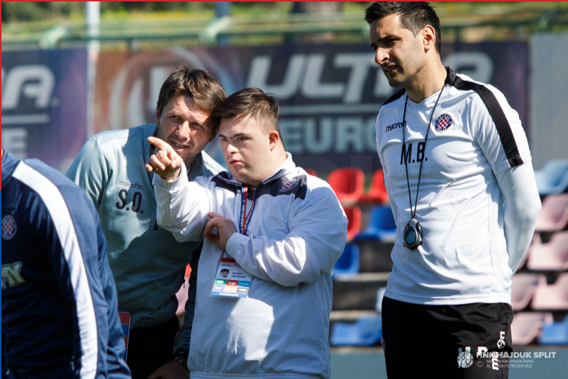 Hajdukov trening vodio mladić koji ima Downov sindrom...