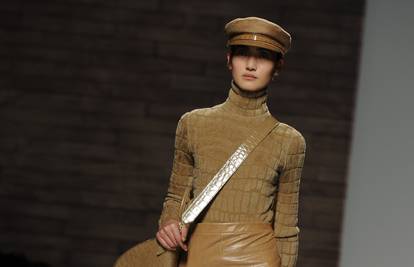 Moderna verzija militarističkog looka iz modne kuće Max Mara