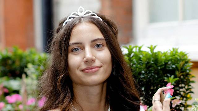 Ljepotica otkrila zašto u finale izbora za Miss Velike Britanije ide bez trunke šminke na licu