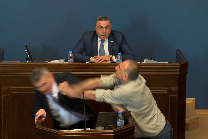 Sukob u Parlamentu u Gruziji