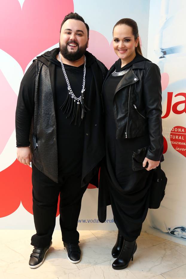 Zagreb: Uzvanici dolaze na revije Cro A Portera