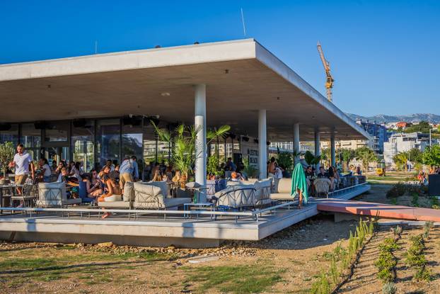 Split: Novootvoreni kafići na Žnjanskom platou: Gaal i Central Beach