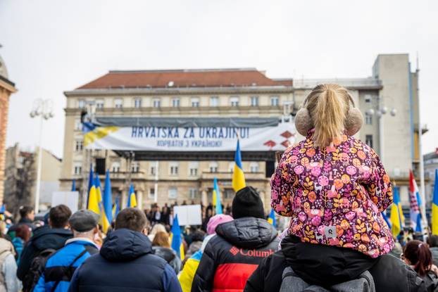 Zagreb: Skup podrške Ukrajini i ukrajinskom narodu na Trgu bana Josipa Jelačića