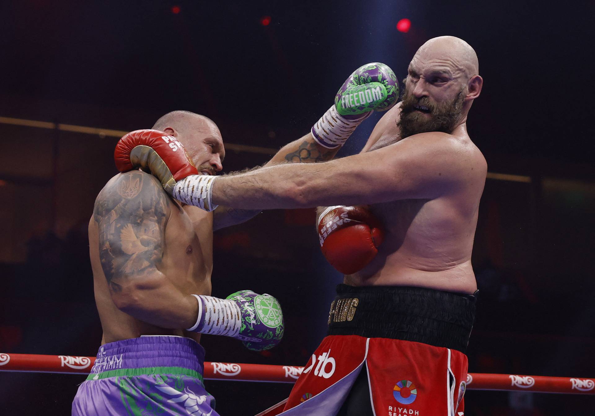 Oleksandr Usyk v Tyson Fury - Heavyweight World Title