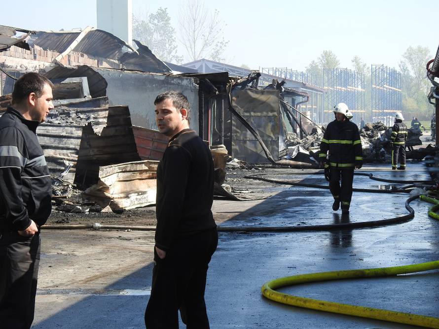 'Kako reći ljudima da ne dolaze jer su radna mjesta izgorjela'