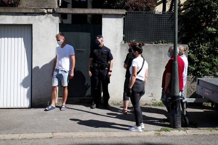 VIDEO Pogledajte kako policija privodi ravnatelja HRT-a Bačića