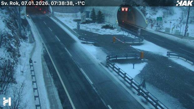 FOTO Autoceste diljem Hrvatske zametene snijegom, pogledajte