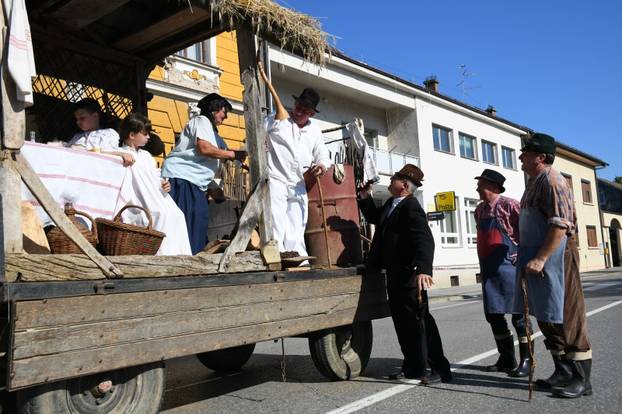 Povorka aranžiranih kola, atrakcija zadnjeg dana Picokijade