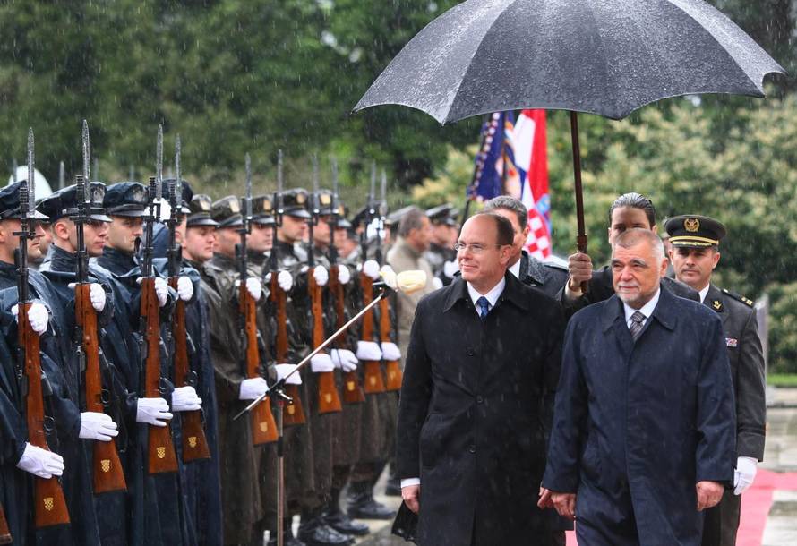 Princ Albert II. je nakon Hvara i Trogira prošetao Skradinom...