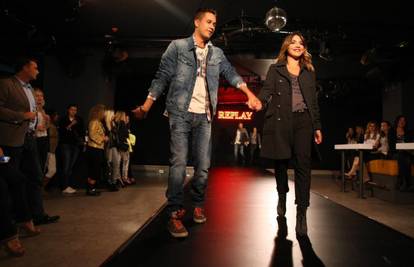 Tolja i Batinić osvanuli u ulozi manekenka na reviji Replaya