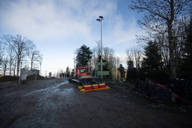 Zagreb: Sunčana nedjelja na Sljemenu 