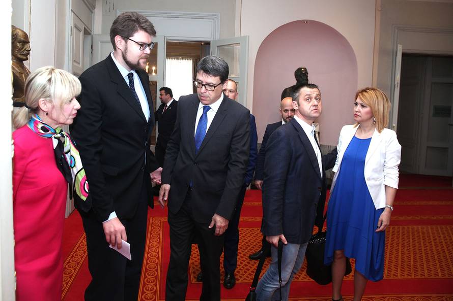 'Htjeli smo pozvati Karamarka da ode, ali Reiner nije htio čuti'