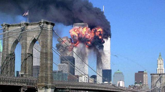Sve teorije zavjere o napadu 11. rujna: Ma to su bili hologrami!
