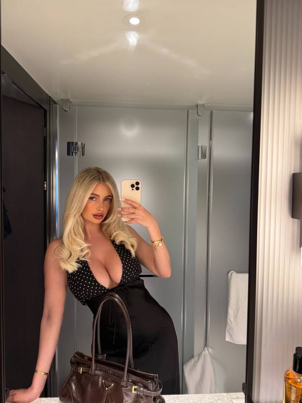 Australski nogometaš hrvatskih korijena ljubi zamamnu plavušu