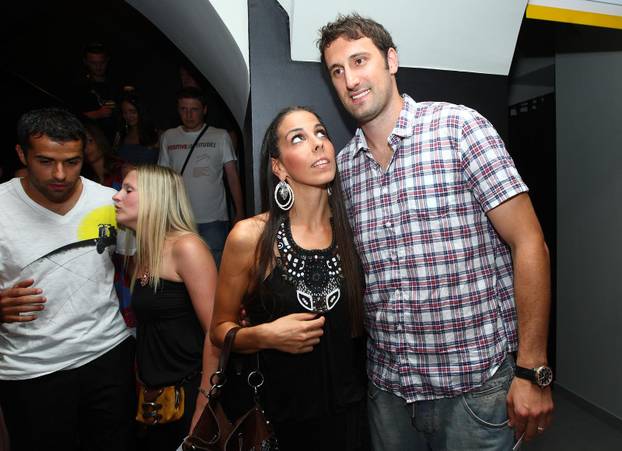 Zagreb: Poznati estradnjaci okupili se na otvorenju novog Adidas du?ana