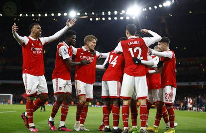 Pobjeda Arsenala za +5 na vrhu Premier lige, Liverpool u četiri minute došao do važnih bodova