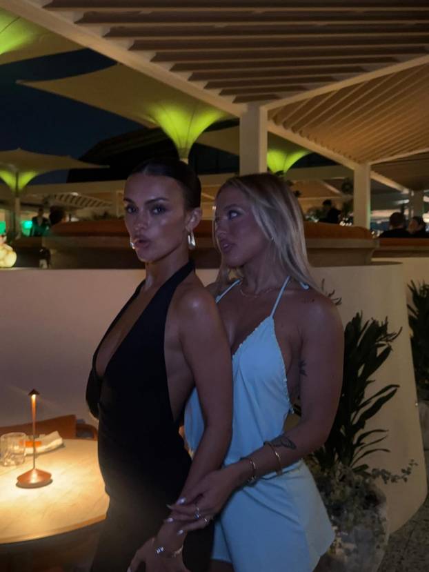 FOTO Za ovom plavušom ludi cijeli svijet: Zrači seksepilom, a forma joj je nenadmašna