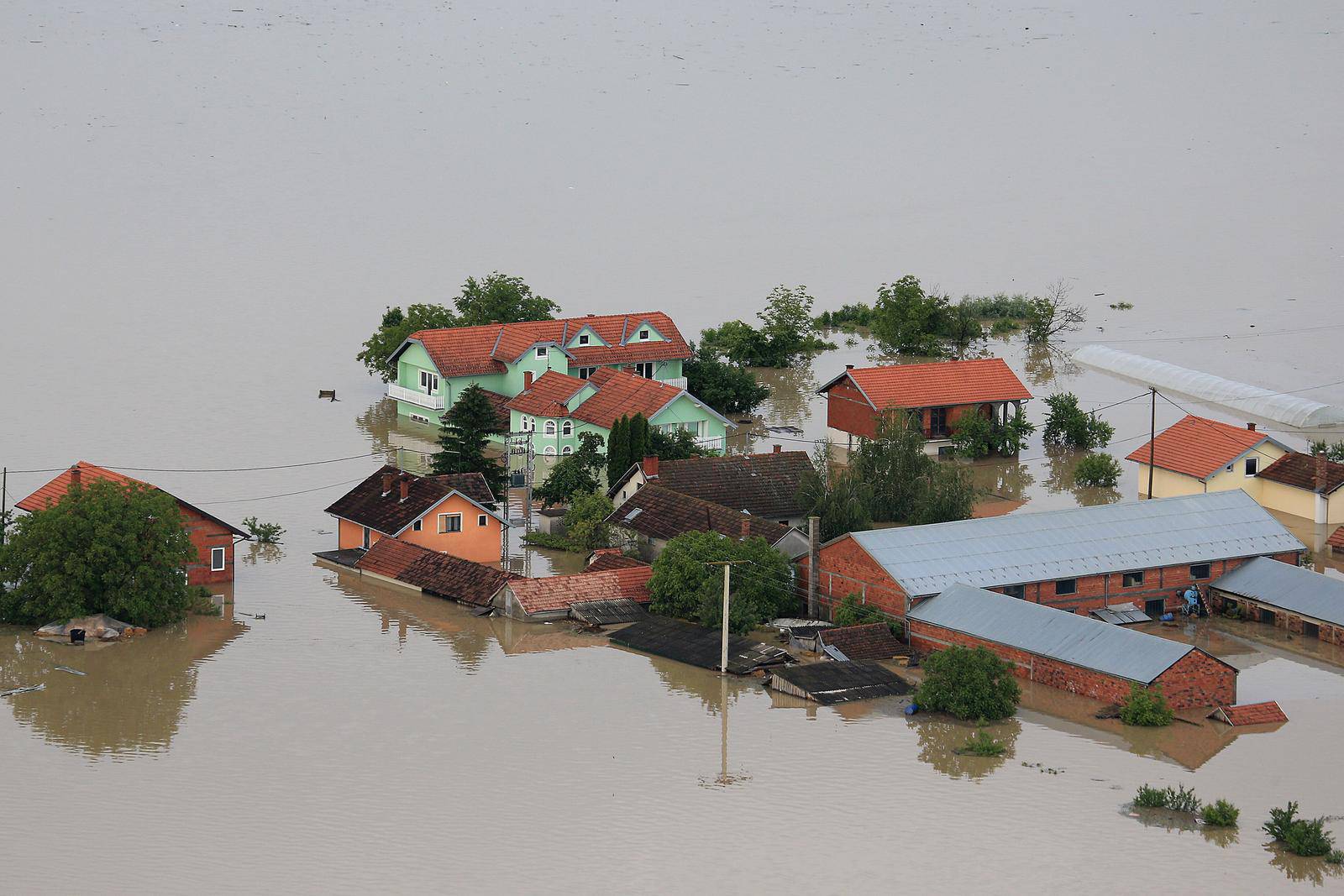 Osma godišnjica katastrofalne poplave u Gunji - Pogled iz zraka