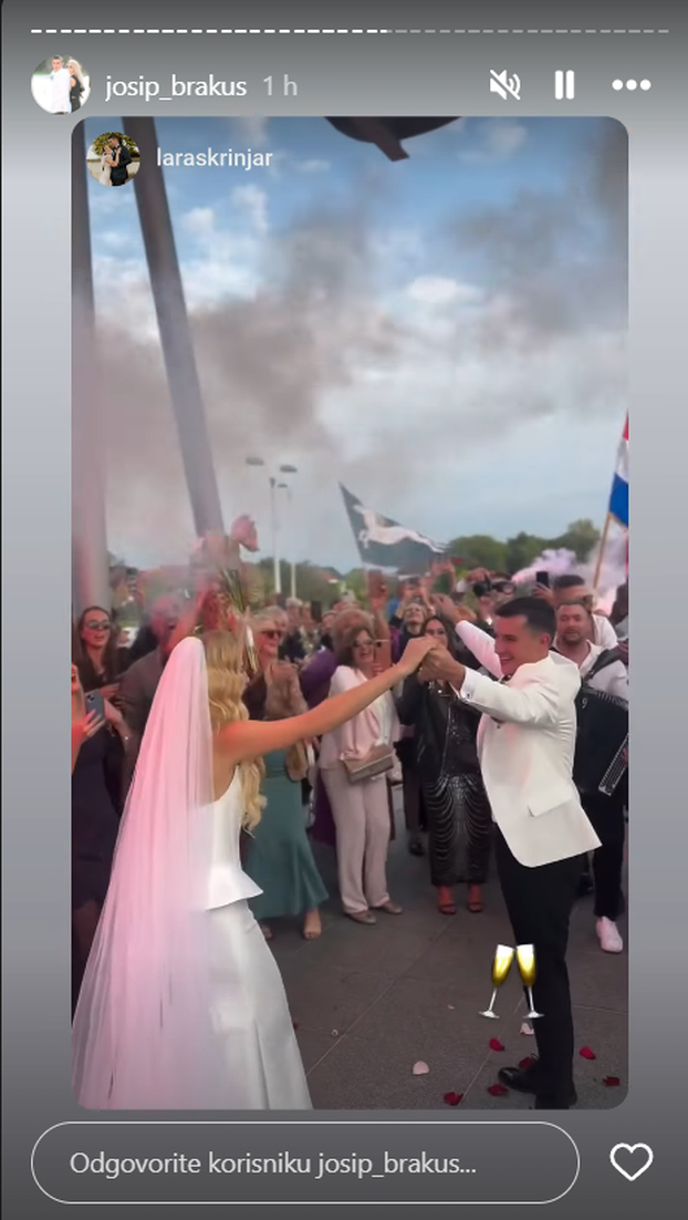 Kakav spektakl! Zvijezda serije 'San snova' i supruga 'zapalili' binu, a Hajduk bio šlag na torti