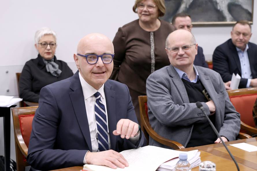 Zagreb: Plenkovic odborima predstavio Alena Ružića, kandidata za novog ministra rada, mirovinskog sustava, obitelji i socijalne politike