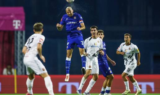 Dinamo ima prva dva strijelca lige, primio je najmanje golova, a najveći problem je - vezni red!
