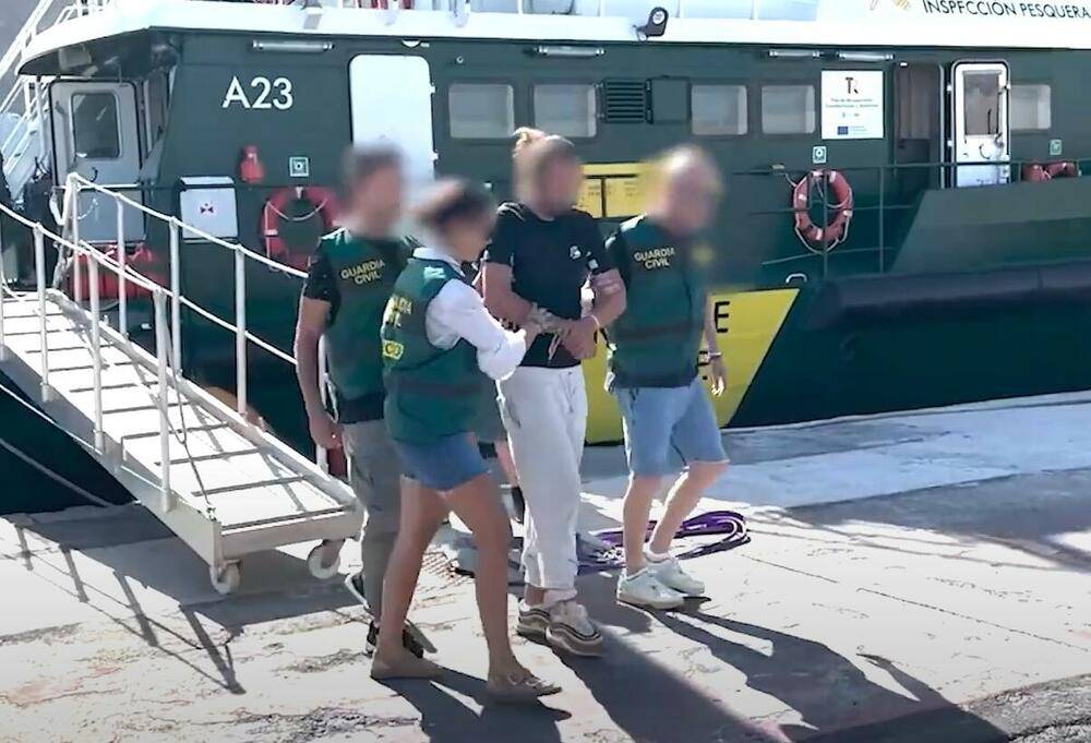 VIDEO Hrvat i Srbin uhićeni kod Kanarskih otoka, policija zaplijenila 700 kg kokaina