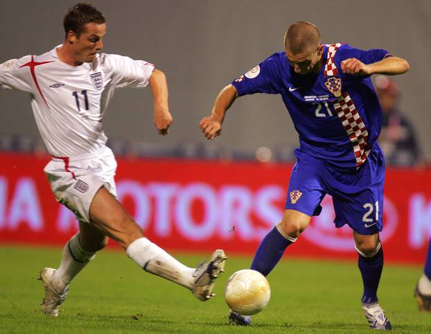 ARHIVA - 2006. Zagreb: Vatreni i "maksimirska krtica" srušili su Englesku 