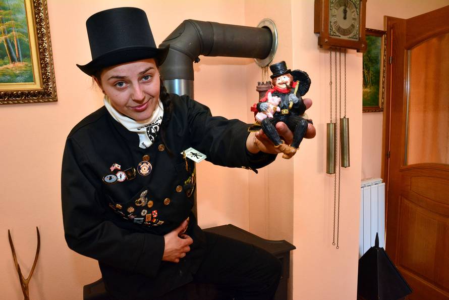 Super Dajana: Radi u Vladi, a vikendom održava dimnjake